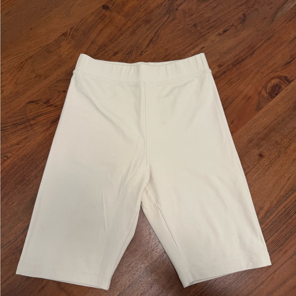 Wilfred Cream Bike Shorts High-Rise Stretchy